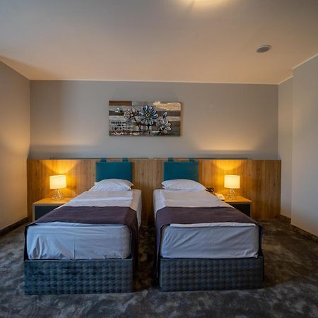 Hotel Caesar 2 Kurdzhali Ngoại thất bức ảnh