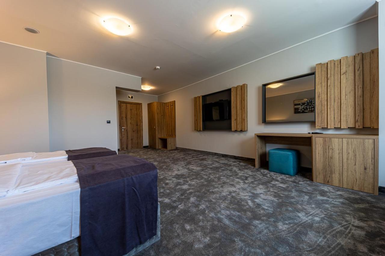 Hotel Caesar 2 Kurdzhali Ngoại thất bức ảnh