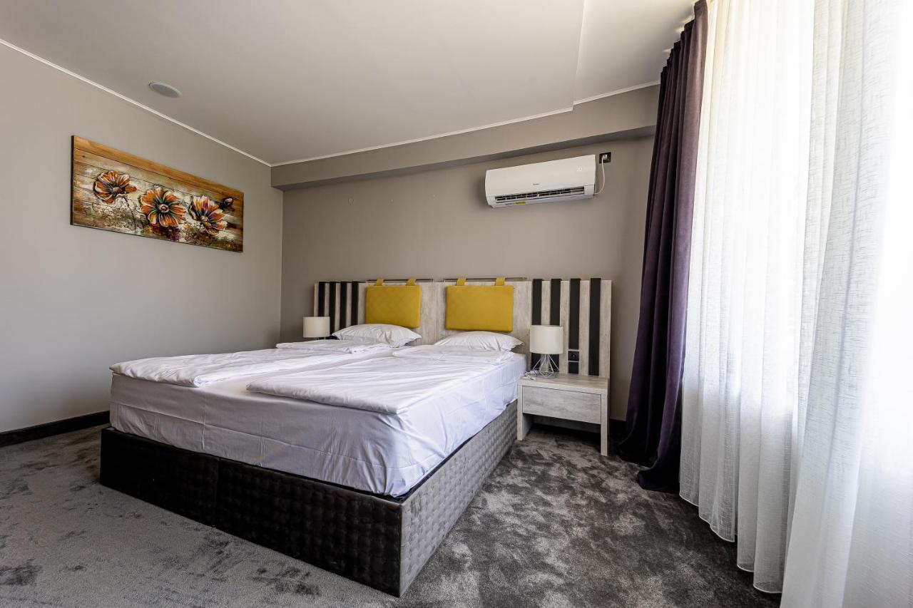 Hotel Caesar 2 Kurdzhali Ngoại thất bức ảnh