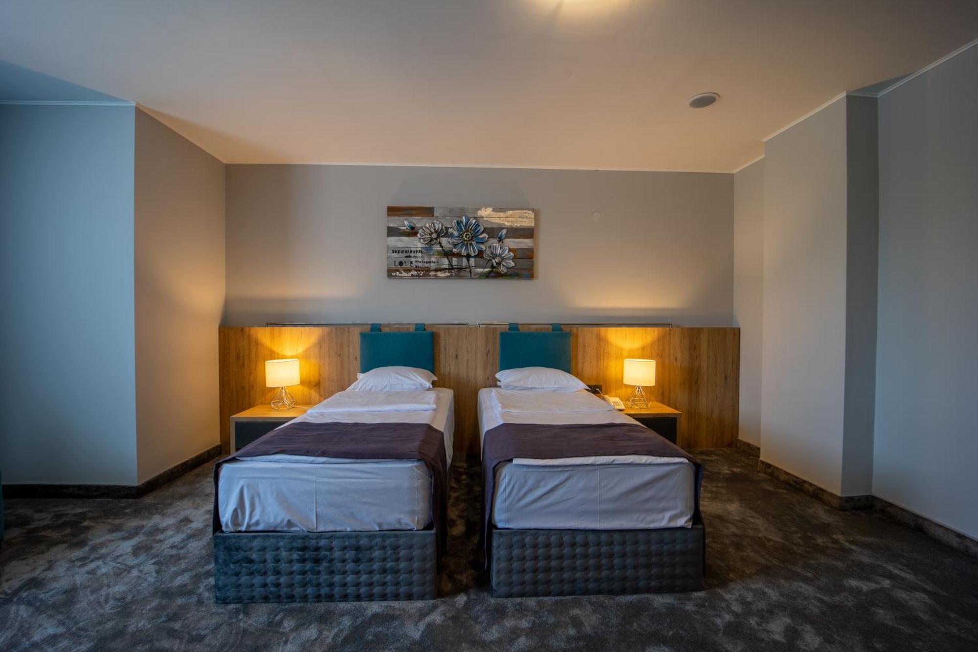 Hotel Caesar 2 Kurdzhali Ngoại thất bức ảnh